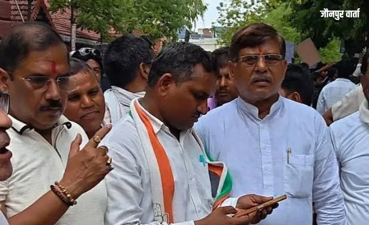 उत्तर प्रदेश में ओबीसी पर कथित अत्याचार रोकने की मांग: कांग्रेस पिछड़ा वर्ग विभाग ने राष्ट्रपति के नाम सौंपा ज्ञापन